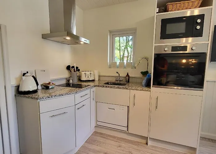 The Nest, Clappersgate, *